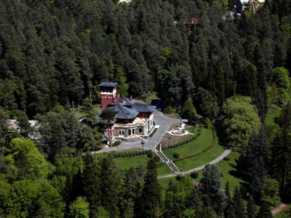 Apart-Otel Nino Borjomi Εξωτερικό φωτογραφία
